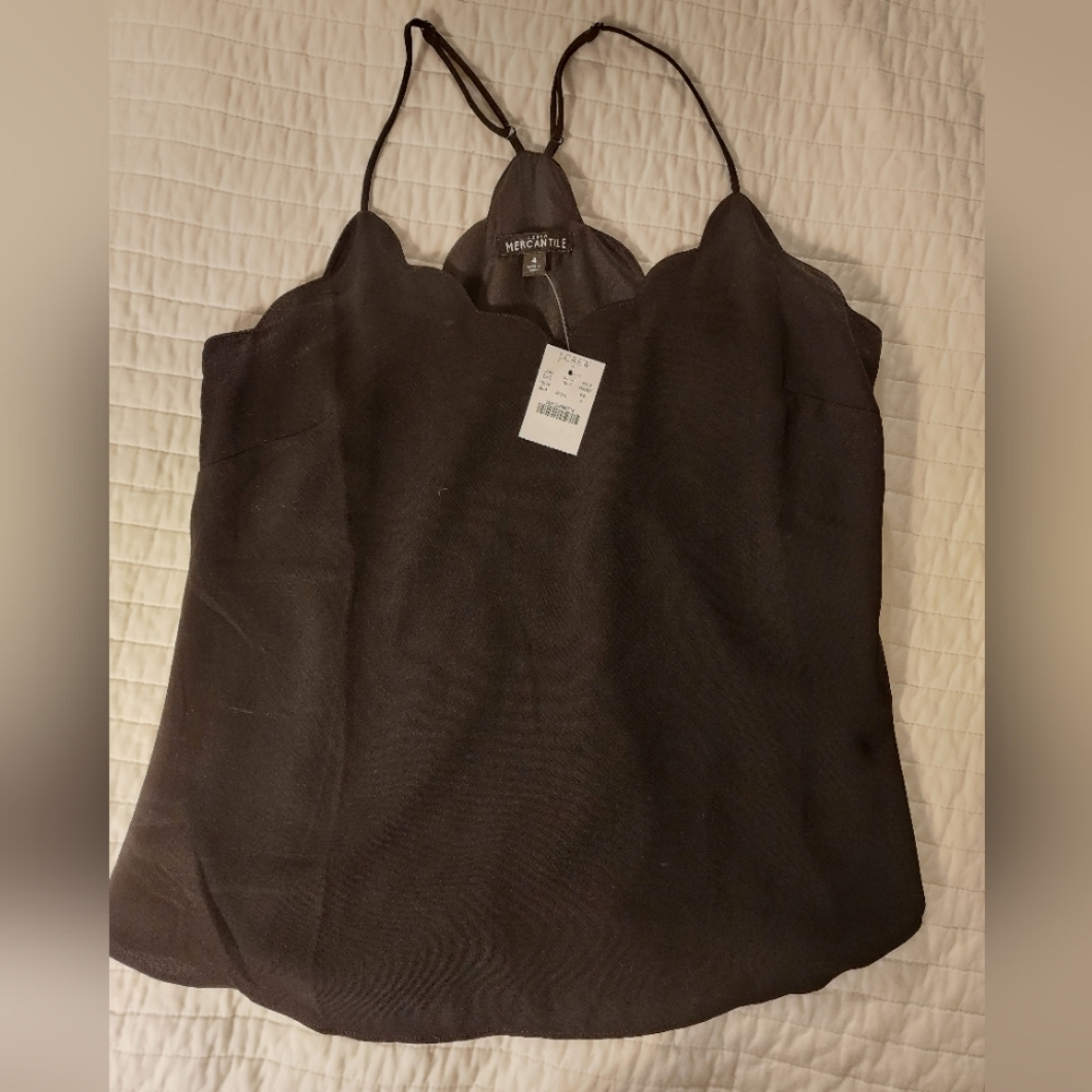 NWT Scallop neck cami